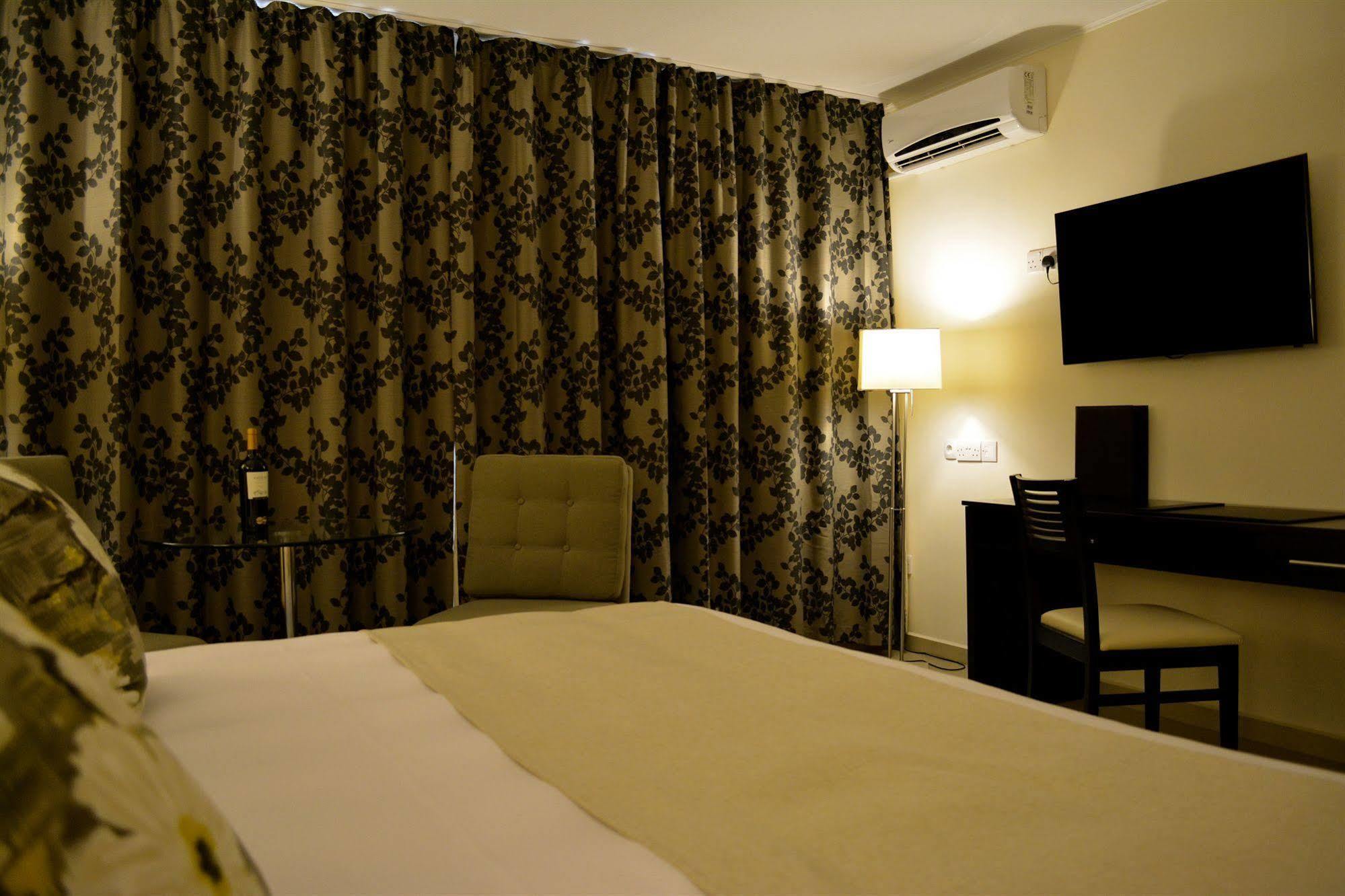New Brookfields Hotel Φρίταουν Εξωτερικό φωτογραφία