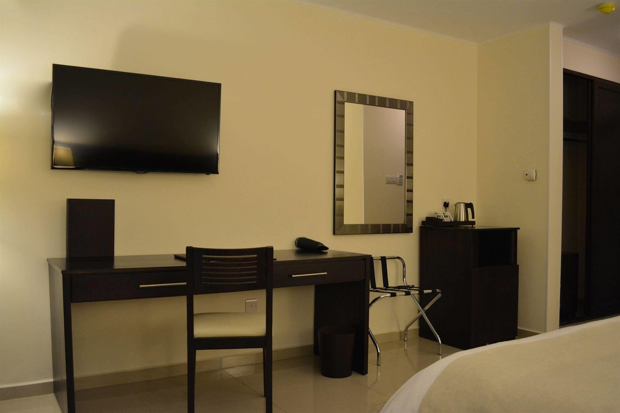 New Brookfields Hotel Φρίταουν Εξωτερικό φωτογραφία